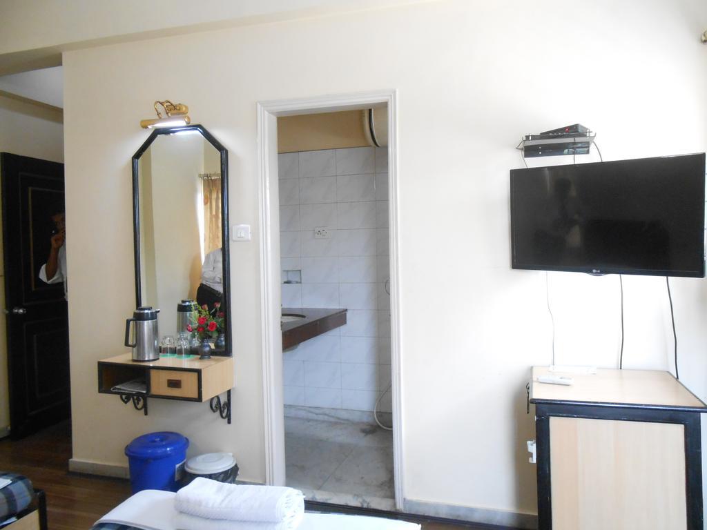 Hotel Akash Deep Calcutta  Esterno foto