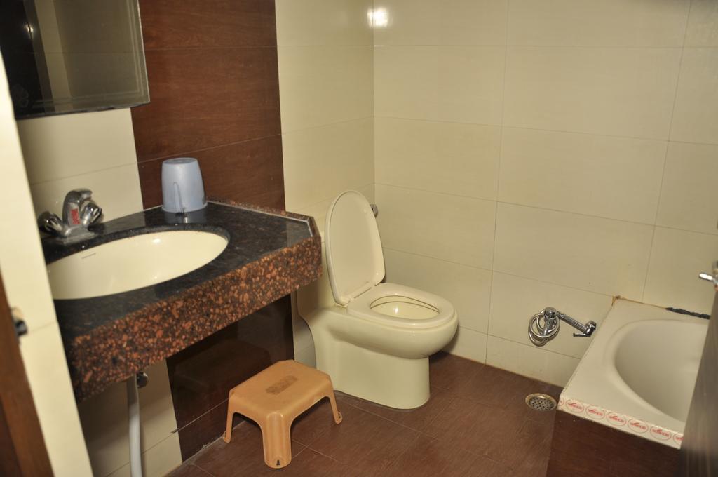 Hotel Akash Deep Calcutta  Esterno foto